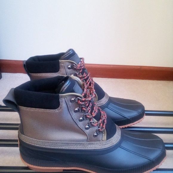 TOMMY HILFIGER Men's Duck Boots - BRAND NEW NWOB - Picture 5 of 7
